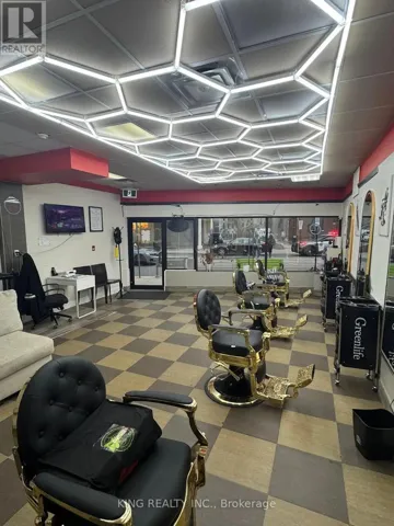 733 BROADVIEW AVENUE, Toronto (North Riverdale), Ontario M4K2P6