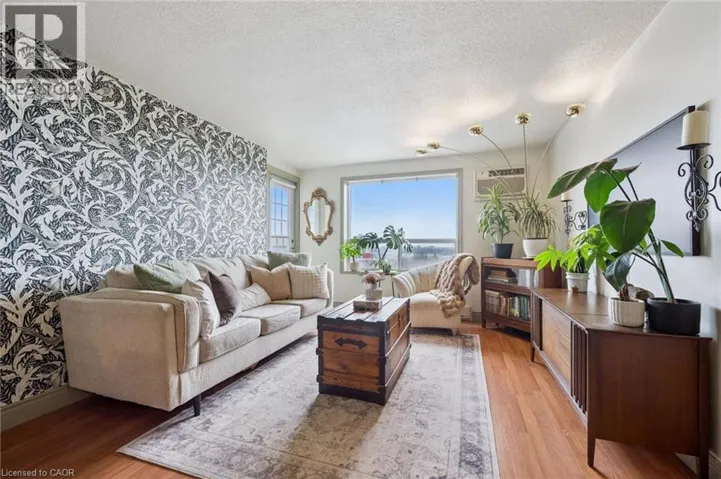 64 BENTON Street Unit# 1406, Kitchener, Ontario N2G4L9