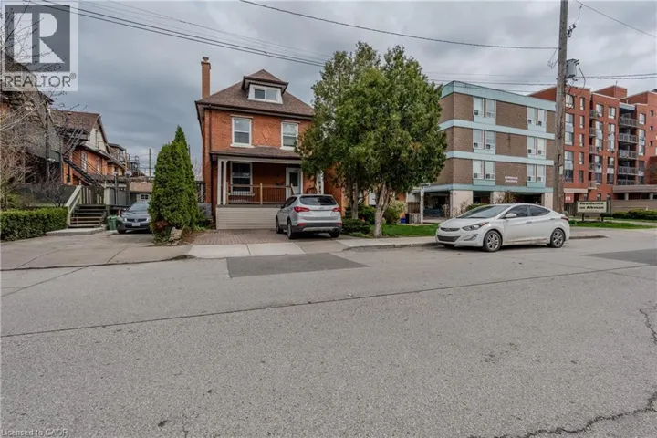11 AIKMAN Avenue Unit# B, Hamilton, Ontario L8M1P6