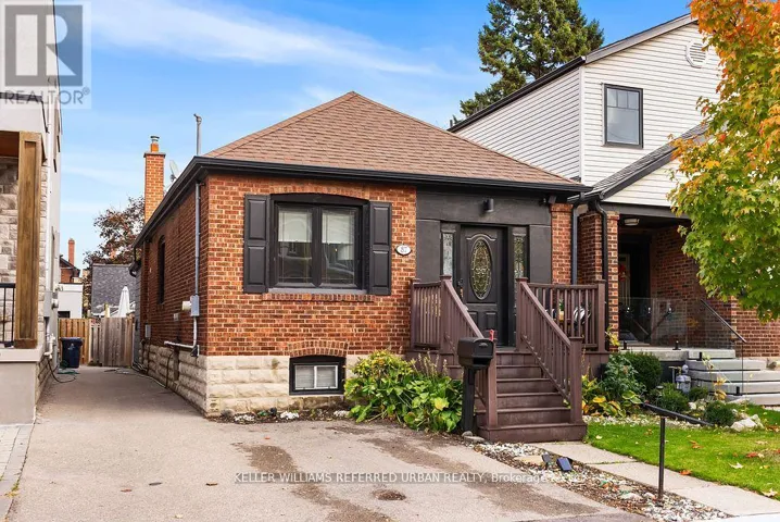 87 FOURTH STREET, Toronto (New Toronto), Ontario M8V2Y4