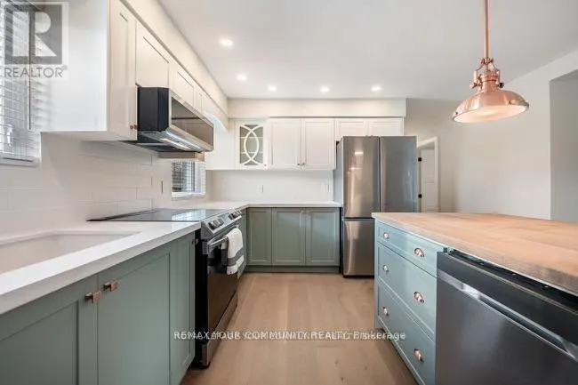 MAIN - 42 LOCKERBIE AVENUE, Toronto (Humberlea-Pelmo Park), Ontario M9N3A2