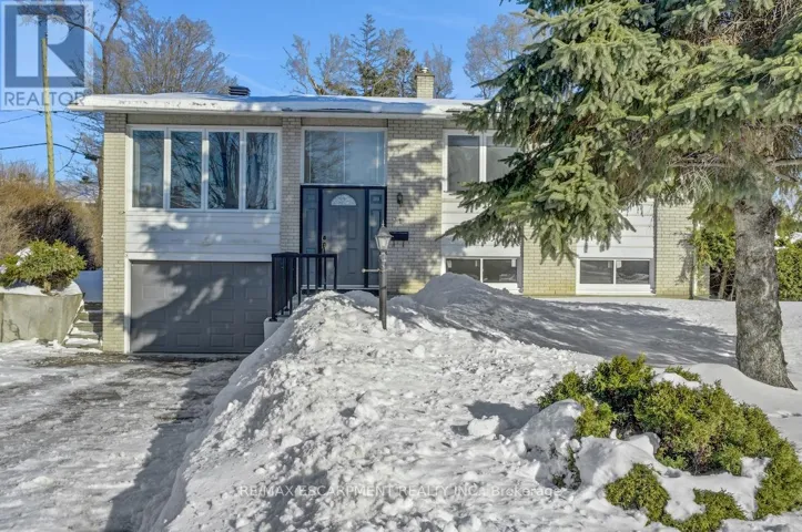 31 BELLFIELD STREET, Ottawa, Ontario K2B6K7