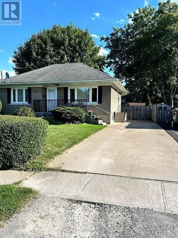 62 DOROTHY STREET, St. Catharines (Lakeport), Ontario L2N4A6