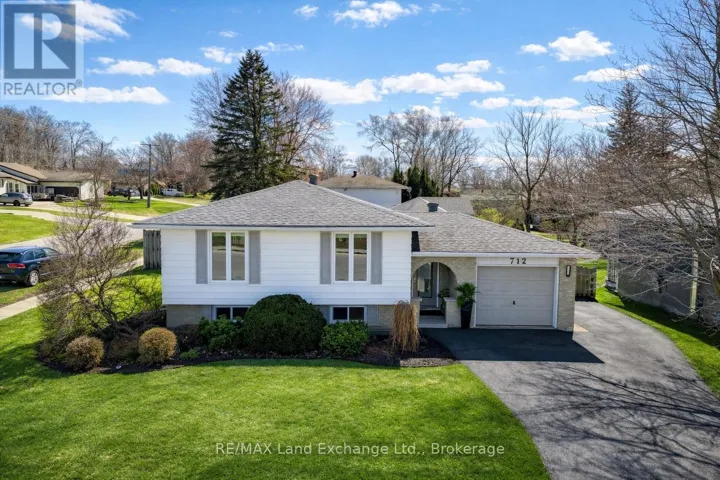 712 LOUIS STREET, Saugeen Shores, Ontario N0H2C4