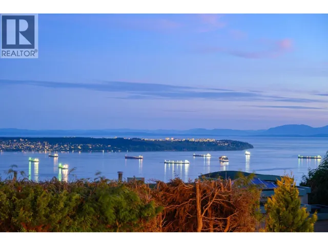 1346 WHITBY ROAD, West Vancouver, British Columbia V7S2N5