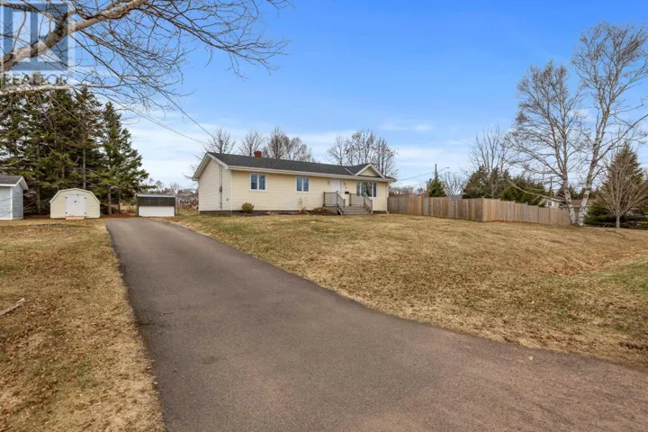 4 Woodlane Drive, Stratford, Prince Edward Island C1B1X9