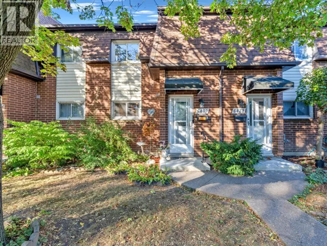 6430 THORNBERRY, Windsor, Ontario N8T2W9