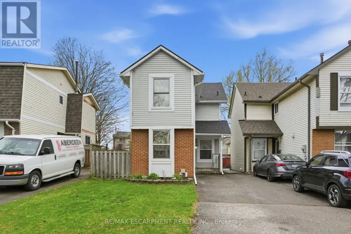 16 ENFIELD CRESCENT, Brantford, Ontario N3P1B2