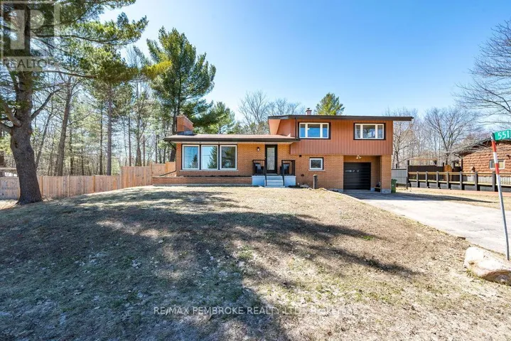 551 LAURENTIAN DRIVE, Petawawa, Ontario K8H2M5