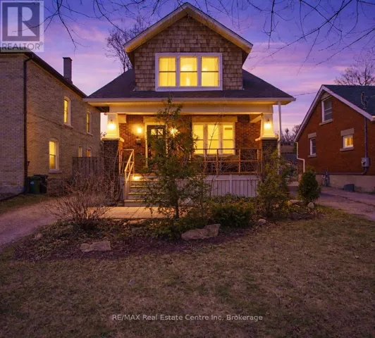 297 WATERLOO AVENUE, Guelph (Junction/Onward Willow), Ontario N1H3J7