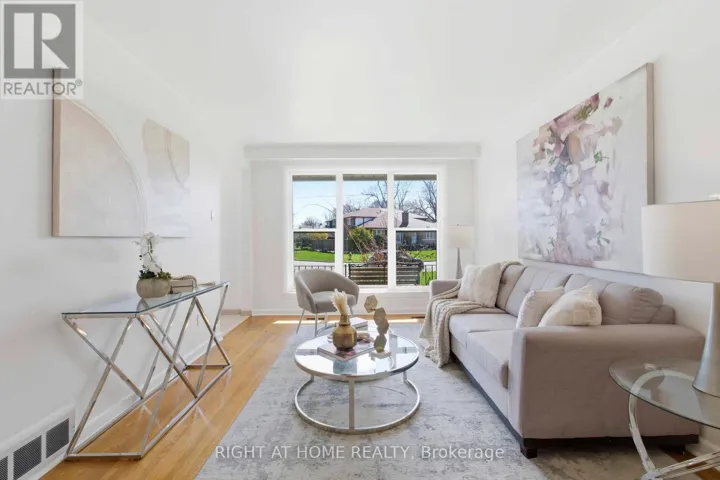 106 FORTROSE CRESCENT, Toronto (Parkwoods-Donalda), Ontario M3A2H1