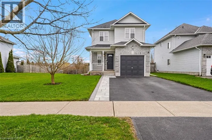 255 HILLTOP Drive, Ayr, Ontario N0B1E0