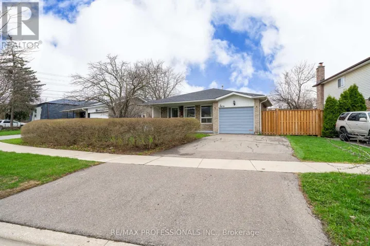 2679 FRANKSTON ROAD, Mississauga (Erin Mills), Ontario L5L1S3