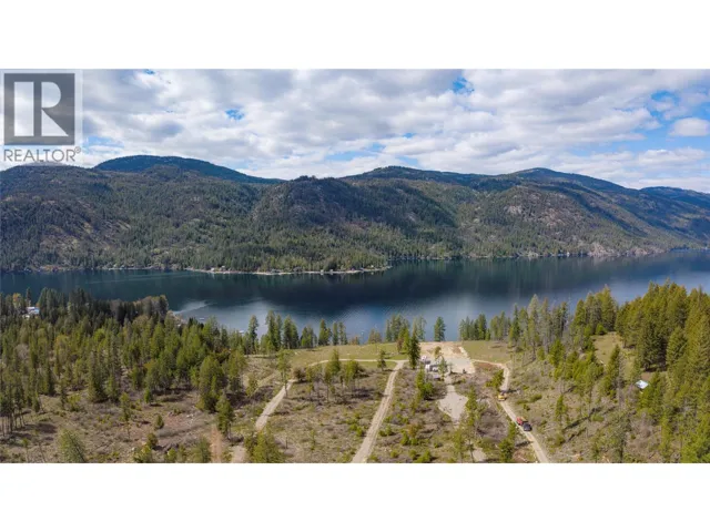 Lot A MCRAE Road, Christina Lake, British Columbia V0H1E0