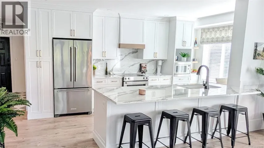 516 50 Songhees Rd, Victoria, British Columbia V9A7J4