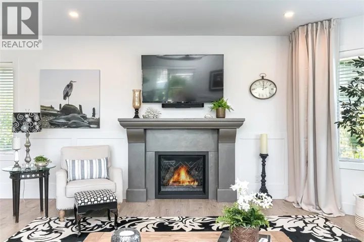 516 50 Songhees Rd, Victoria, British Columbia V9A7J4