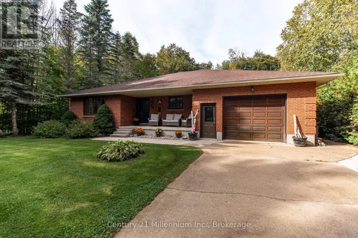34 SOUTHAMPTON PARKWAY, South Bruce Peninsula, Ontario N0H2G0