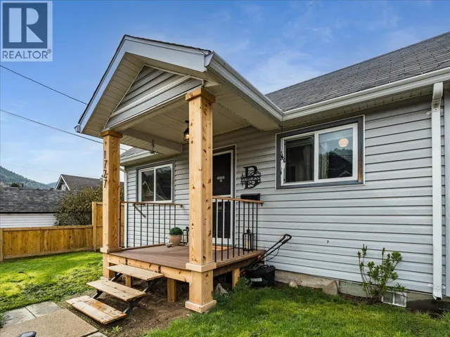 1727 Circle Street, Trail, British Columbia V1R1W8