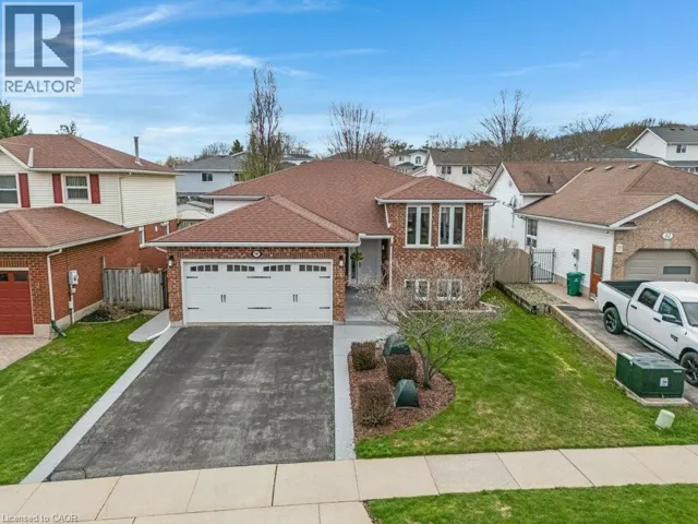 56 DAWN Crescent, Cambridge, Ontario N3C4A9