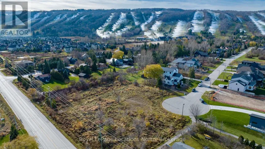 118 LENDVAY ALLEY, Blue Mountains, Ontario L9Y0S3