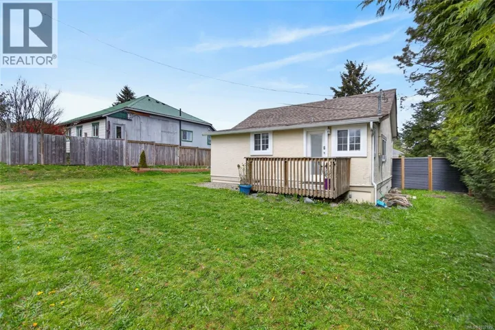 2818 Maryport Ave, Cumberland, British Columbia V0R1S0