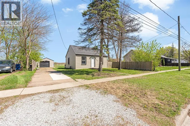 3456 RIBERDY, Windsor, Ontario N8W3V6