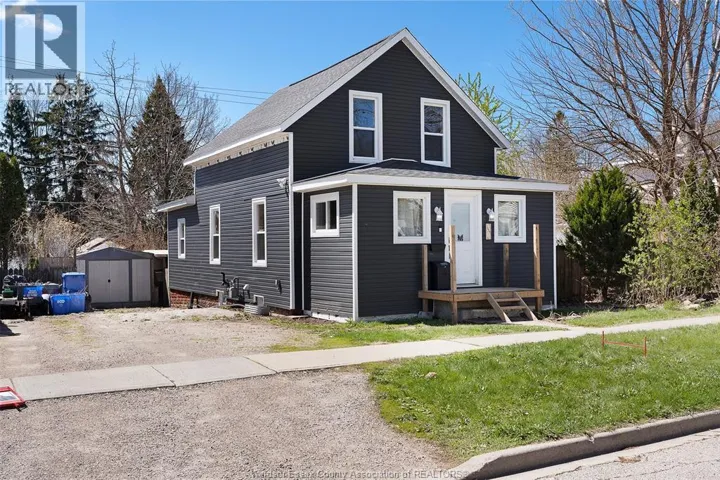 30 ASKEW STREET, Leamington, Ontario N8H1X7