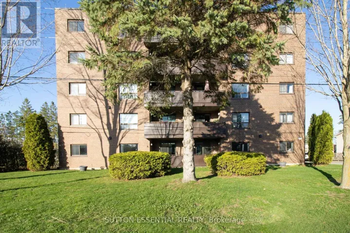 404 - 95 WINDSOR DRIVE, Brockville, Ontario K6V3H7