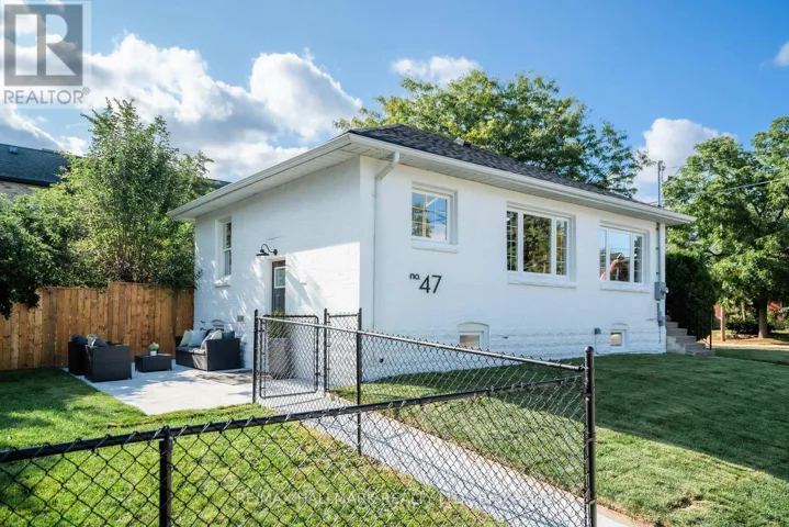 LOWER - 47 PARK STREET, Toronto (Birchcliffe-Cliffside), Ontario M1N2N4