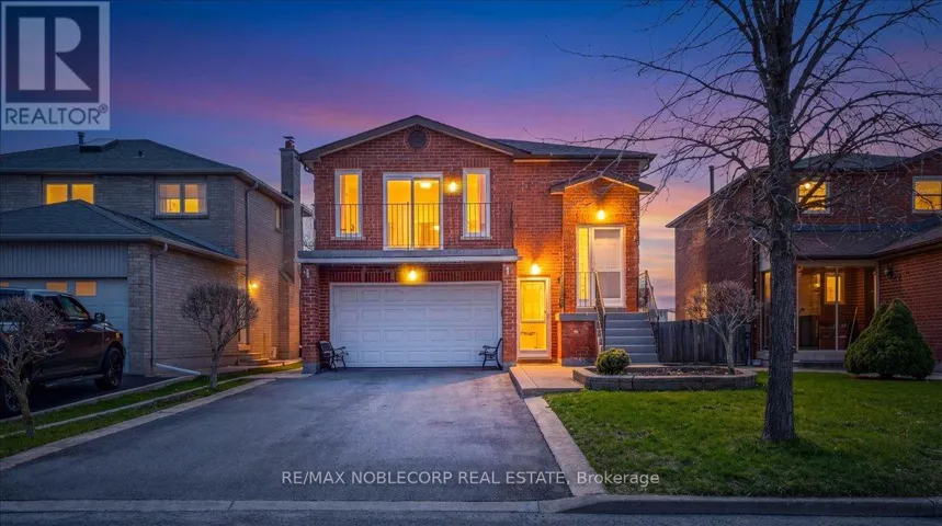 175 OLIVER LANE, Vaughan (Maple), Ontario L6A1A9