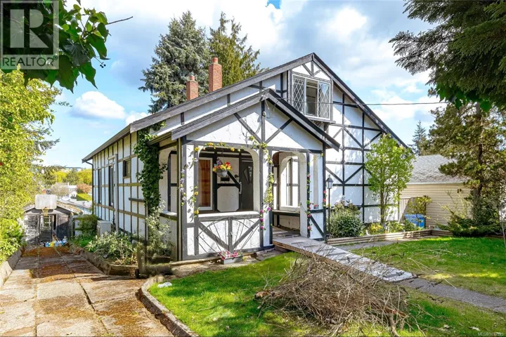 824 Ellery St, Esquimalt, British Columbia V9A4R7