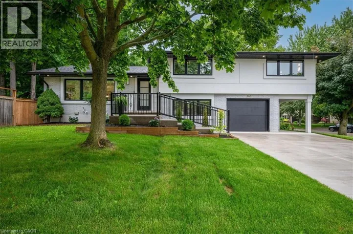 162 GREENBROOK Drive, Kitchener, Ontario N2M4J7