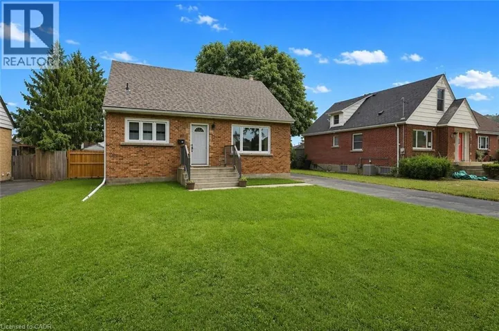 15 GAILMONT Drive, Hamilton, Ontario L8K4B2