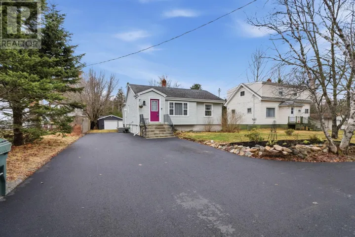 2786 St Margaret's Bay Road, Timberlea, Nova Scotia B3T1H4