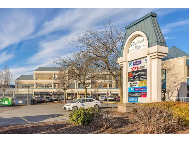 220 31935 SOUTH FRASER WAY, Abbotsford, British Columbia V2T5N7