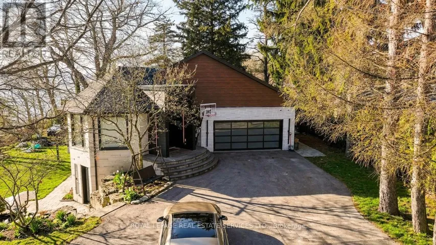100 APPLEBY PLACE, Burlington (Appleby), Ontario L7L2X1