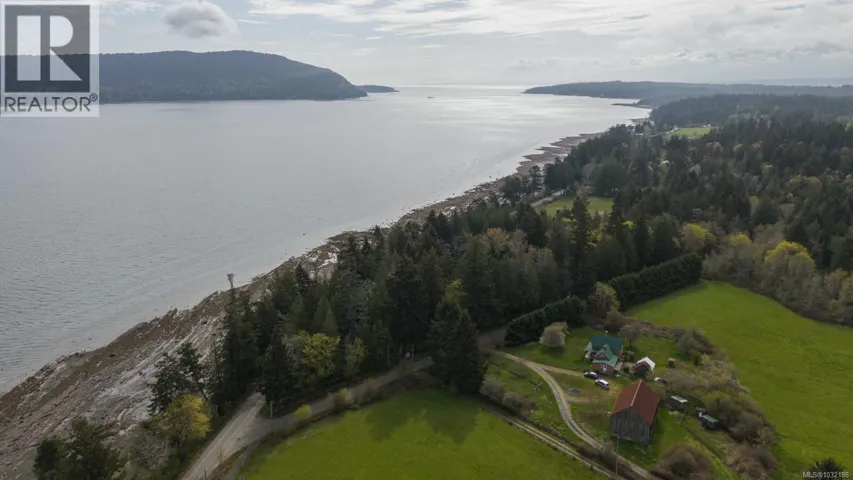 East Rd, Denman Island, British Columbia V0R1T0