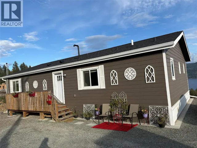 5208 Celista Place, Celista, British Columbia V0E1M6