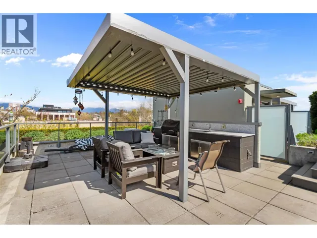 402 6333 WEST BOULEVARD, Vancouver, British Columbia V6M0C1