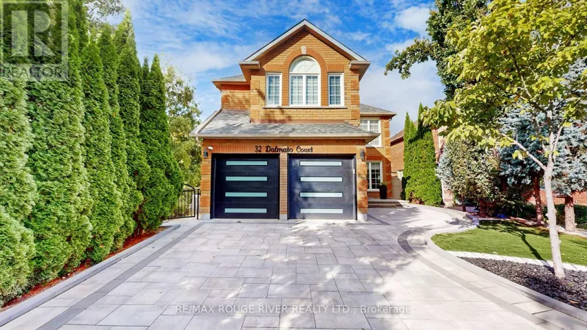 32 DALMATO COURT, Vaughan (Vaughan Grove), Ontario L4L8X7