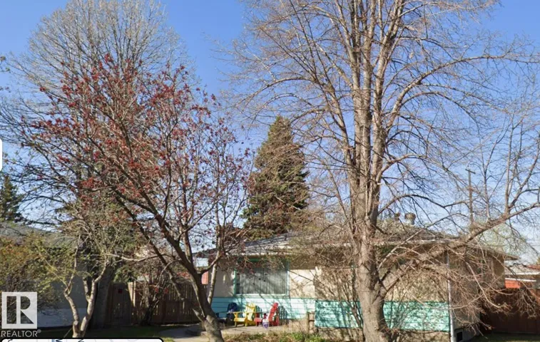 9216 169 ST NW, Edmonton, Alberta T5R0A8