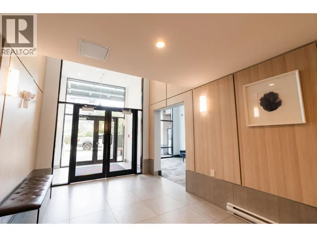 302 621 REGAN AVENUE, Coquitlam, British Columbia V3J0K1