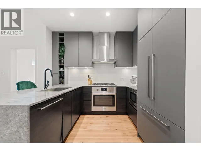 621 3131 MURRAY STREET, Port Moody, British Columbia V3H0L9