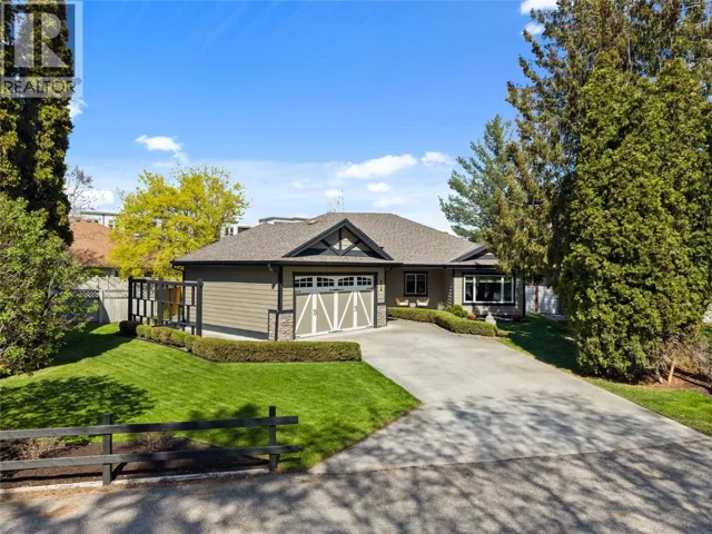 614 Armour Crescent, Kelowna, British Columbia V1W1A5