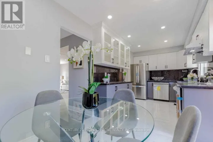 8 NORBROOK CRESCENT, Toronto (West Humber-Clairville), Ontario M9V4P8