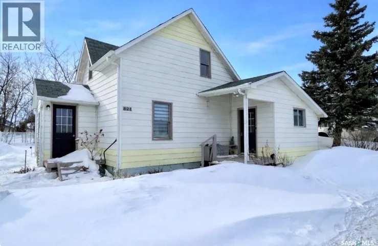 821 2nd AVENUE E, Zenon Park, Saskatchewan S0E1W0