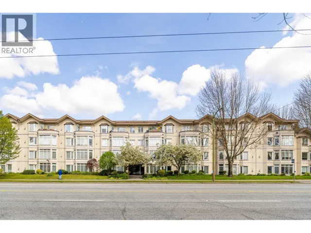 301 2677 E BROADWAY STREET, Vancouver, British Columbia V5M1Y6