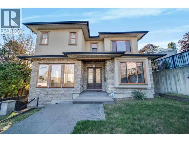 8543 ROYAL OAK AVENUE, Burnaby, British Columbia V5J4L5