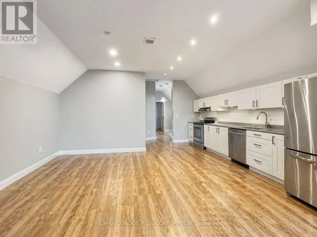 869 BEACH BOULEVARD, Hamilton (Hamilton Beach), Ontario L8H6Z5