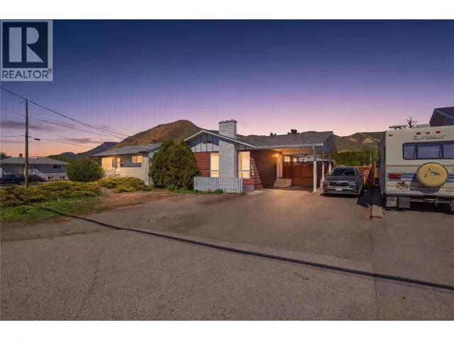 1938 PARKCREST Avenue, Kamloops, British Columbia V2B4X3